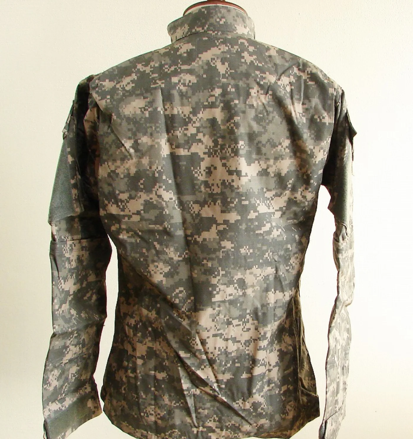 ミリタリーショップ 南国百貨店.COM|沖縄 ACUジャケット S-R 新品 米陸軍の新型迷彩 [FK-741] - A 記録写真4