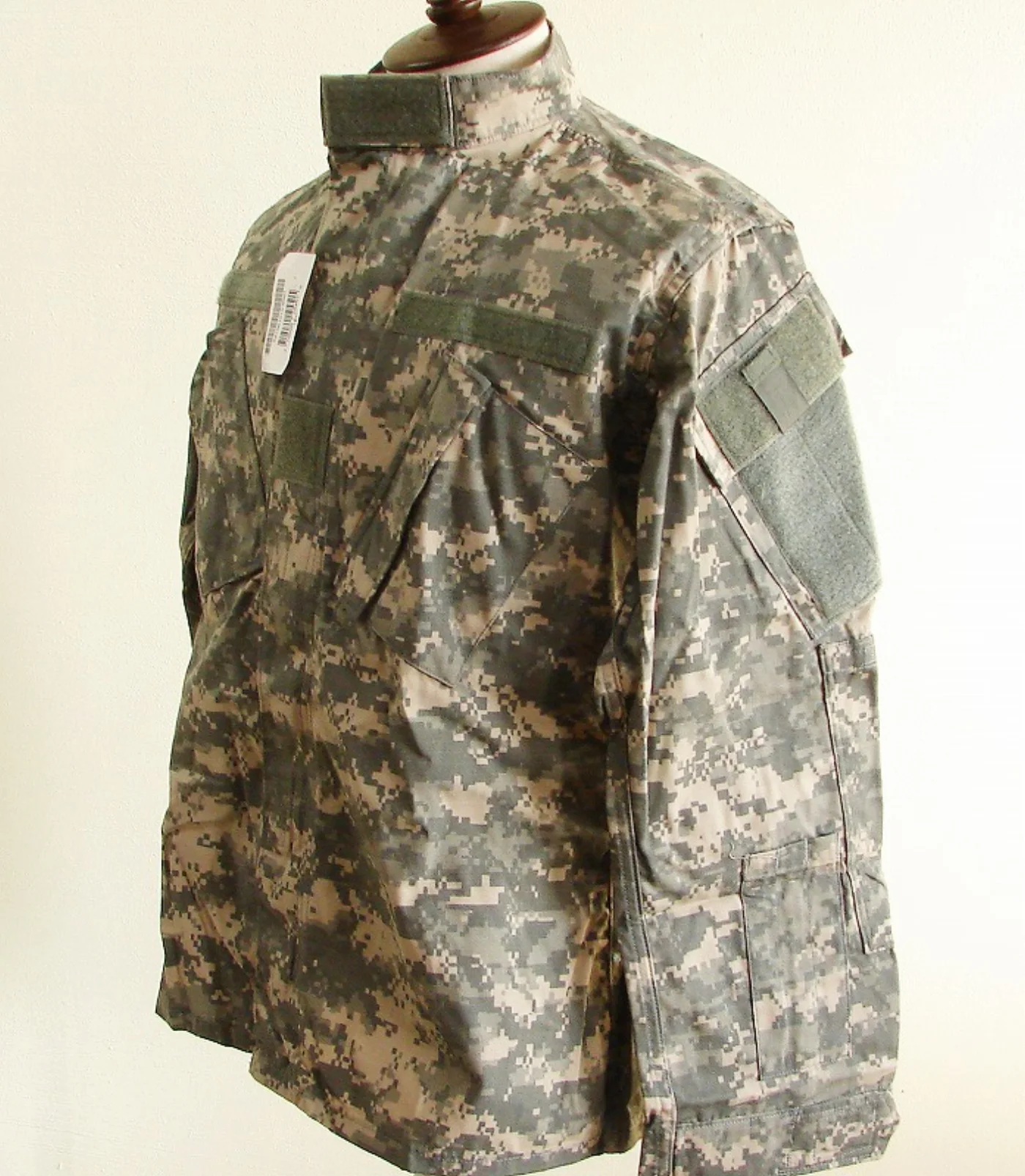 ミリタリーショップ 南国百貨店.COM|沖縄 ACUジャケット S-R 新品 米陸軍の新型迷彩 [FK-741] - A 記録写真5