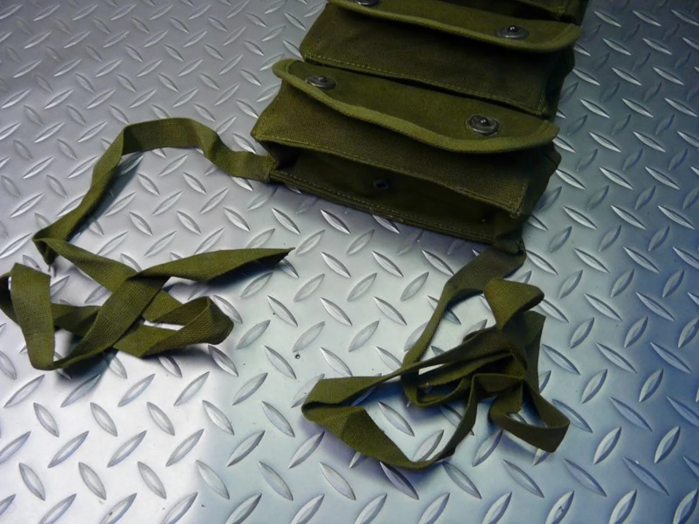ミリタリーショップ 南国百貨店.COM|沖縄 ベトナム戦 CARRIER GRENADE 3 POCKET 極上品 [Z 記録写真6