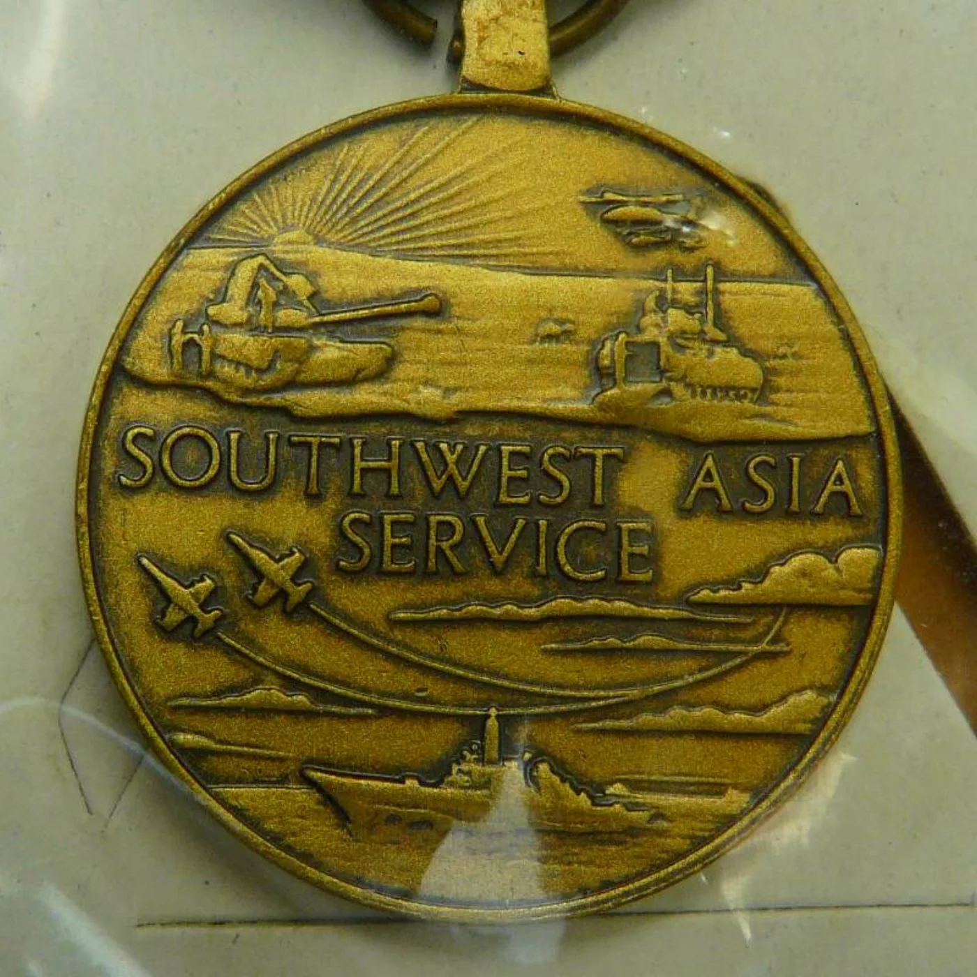ミリタリーショップ 南国百貨店.COM|沖縄 勲章メダル SOUTHWEST ASIA SERVICE [ZZ X-37 記録写真3
