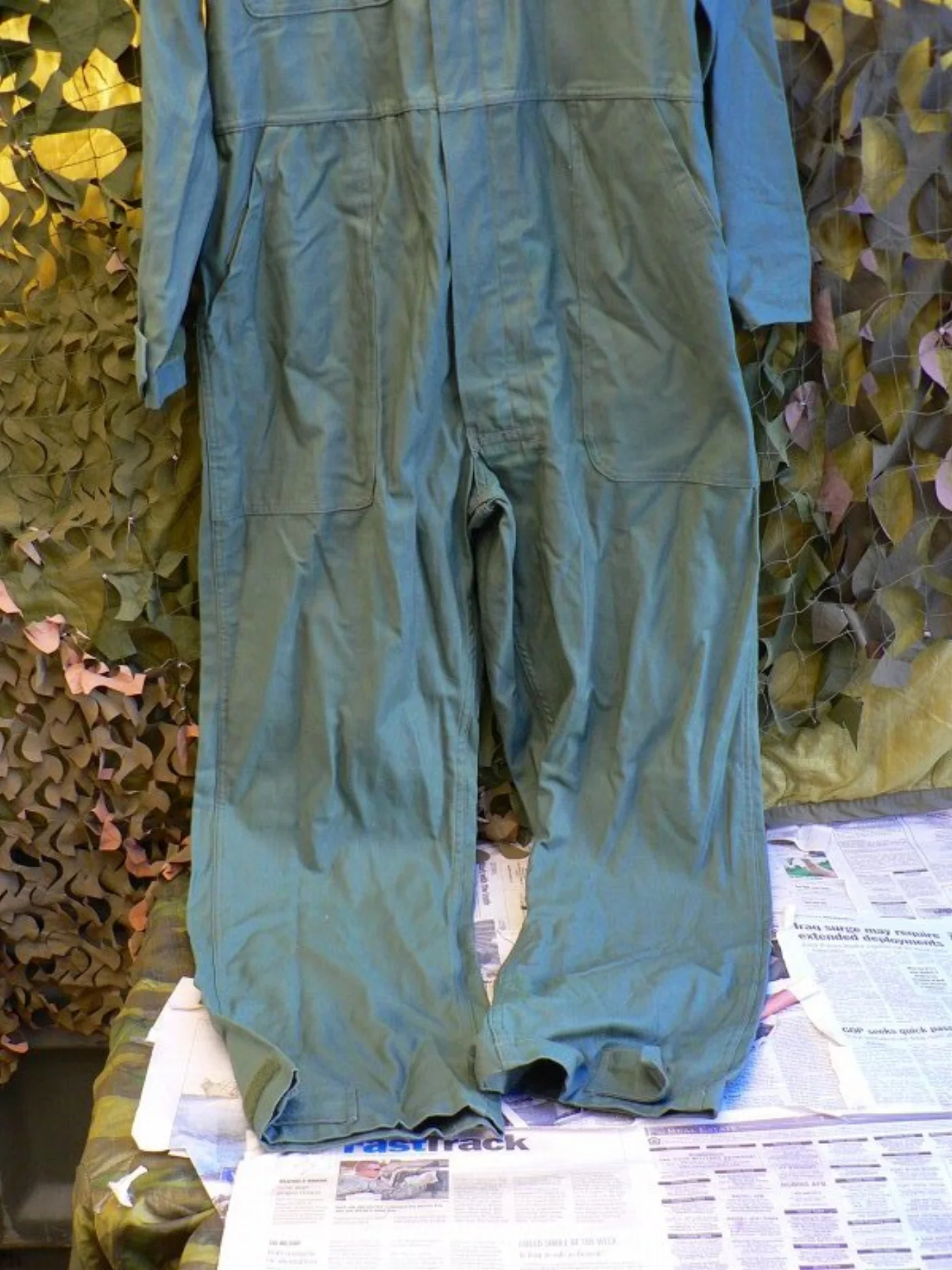 ミリタリーショップ 南国百貨店.COM|沖縄 COVERALLS UTILITY 米軍つなぎ M 新品 [J-301] 記録写真5