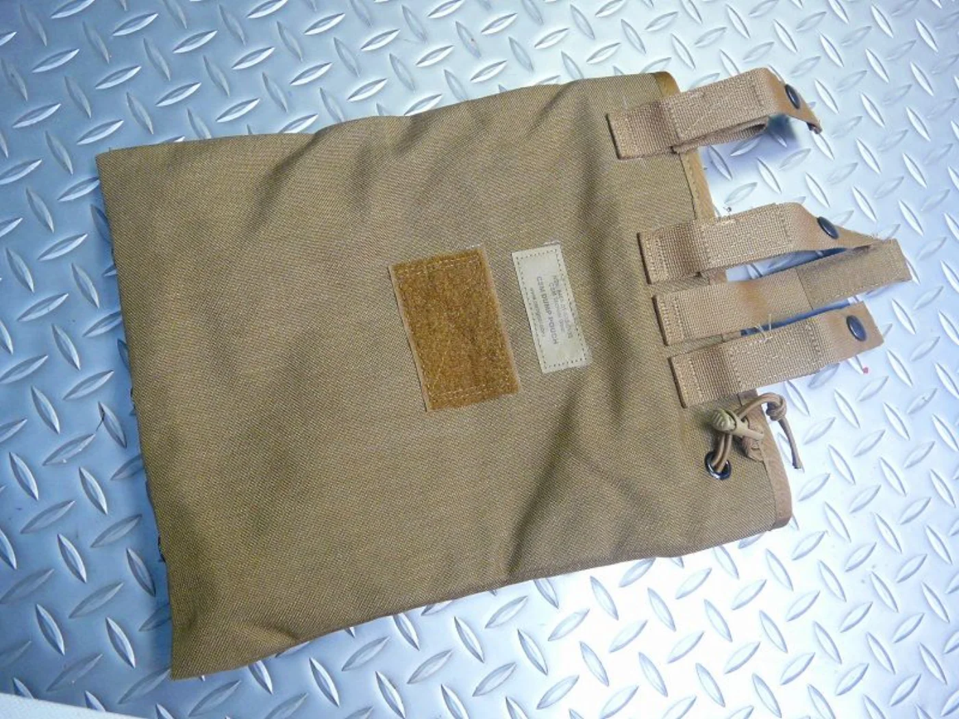 ミリタリーショップ 南国百貨店.COM|沖縄 ダンプポーチ コヨーテ 米軍官給品 極上品（１） [ZZ C-1348] 記録写真4