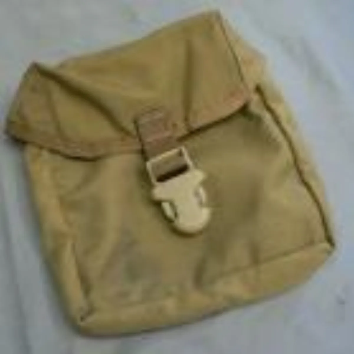 ミリタリーショップ 南国百貨店.COM|沖縄 新型 コヨーテ FIRST AID POUCH [Z C-1075] - 記録写真1