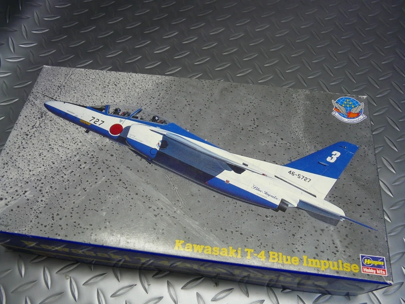 ミリタリーショップ 南国百貨店.COM|沖縄 戦闘機プラモデル Kawasaki T-4 Blue Impulse [Z 記録写真4