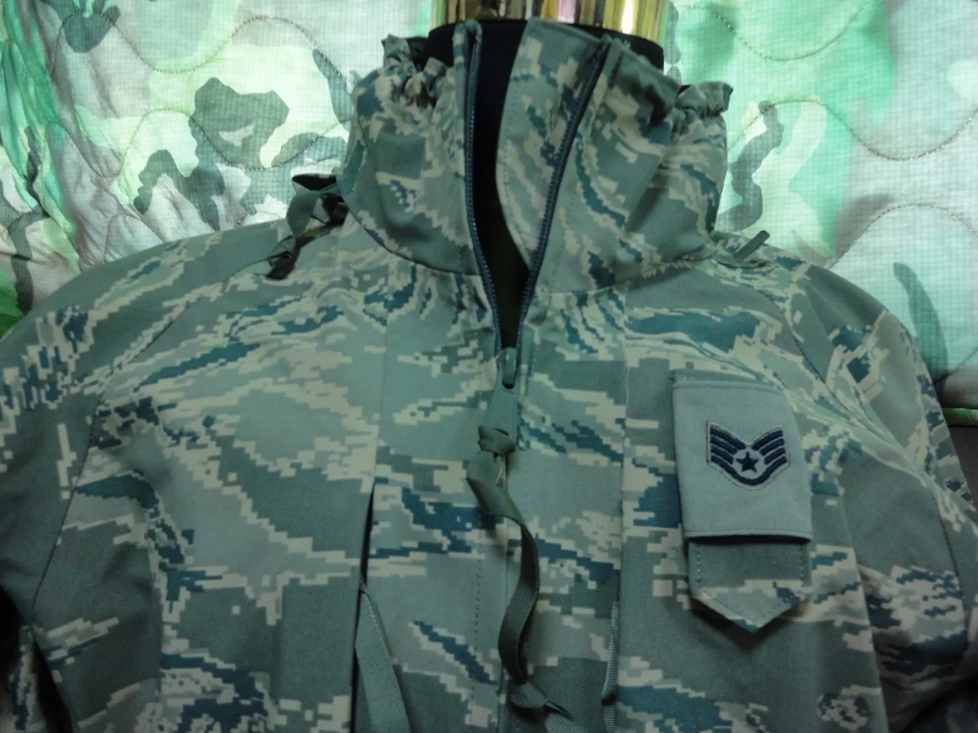 ミリタリーショップ 南国百貨店.COM|沖縄 USAF ゴアテックスパーカー上下セット M-R 極上品 [Q-1794] 記録写真4