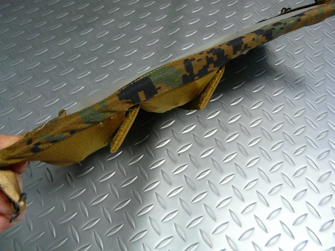 ミリタリーショップ 南国百貨店.COM|沖縄 USMC メディカルパックの中の仕切り版 [Z A-517] - USMC 記録写真4