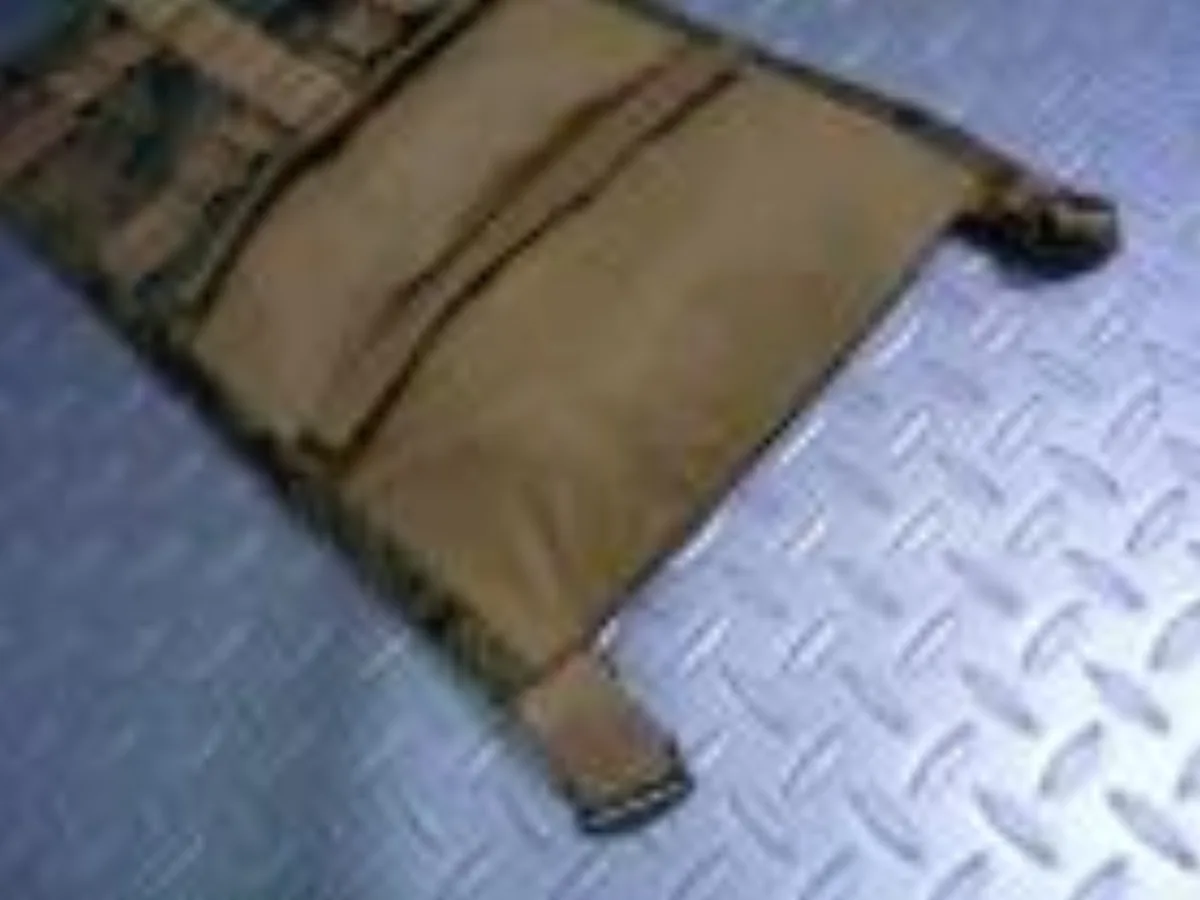 ミリタリーショップ 南国百貨店.COM|沖縄 USMC メディカルパックの中の仕切り版 [Z A-517] - USMC 記録写真3