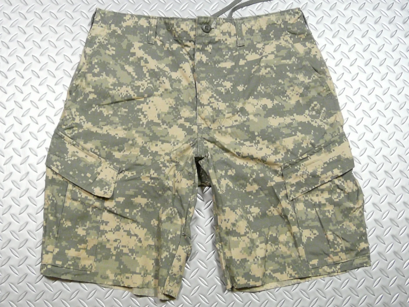 ミリタリーショップ 南国百貨店.COM|沖縄 ACU パンツ ARMY新型ユニフォーム M 半ズボン [ZZZ Q-51 記録写真3