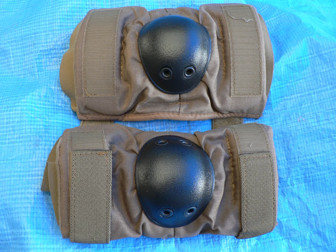 ミリタリーショップ 南国百貨店.COM|沖縄 肘プロテクター エルボー デザートカラー 新品 [C-735] - 肘プロ 記録写真3