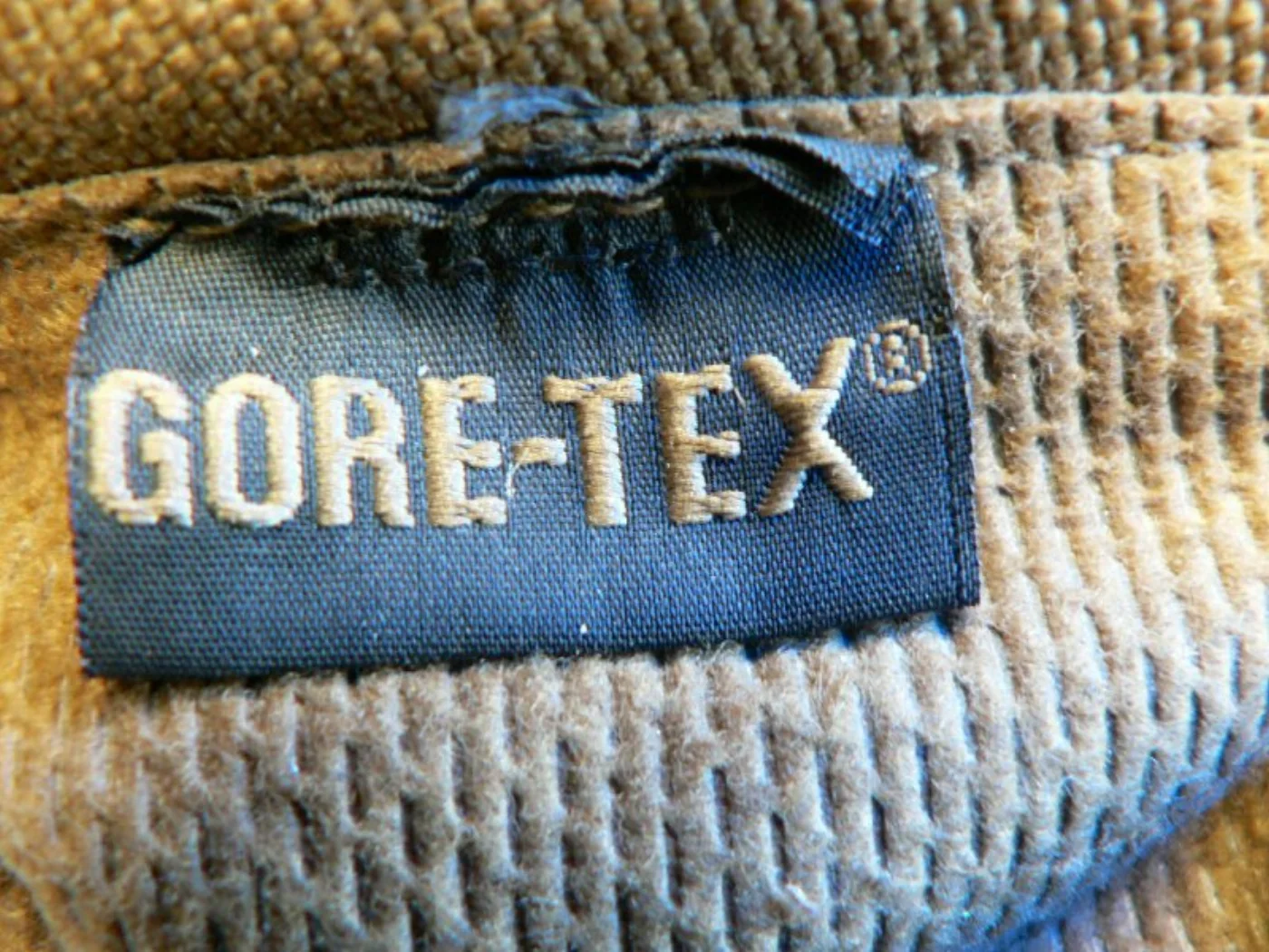 ミリタリーショップ 南国百貨店.COM|沖縄 GORE-TEX デザートブーツ 8.5R [B-541] - GORE- 記録写真3