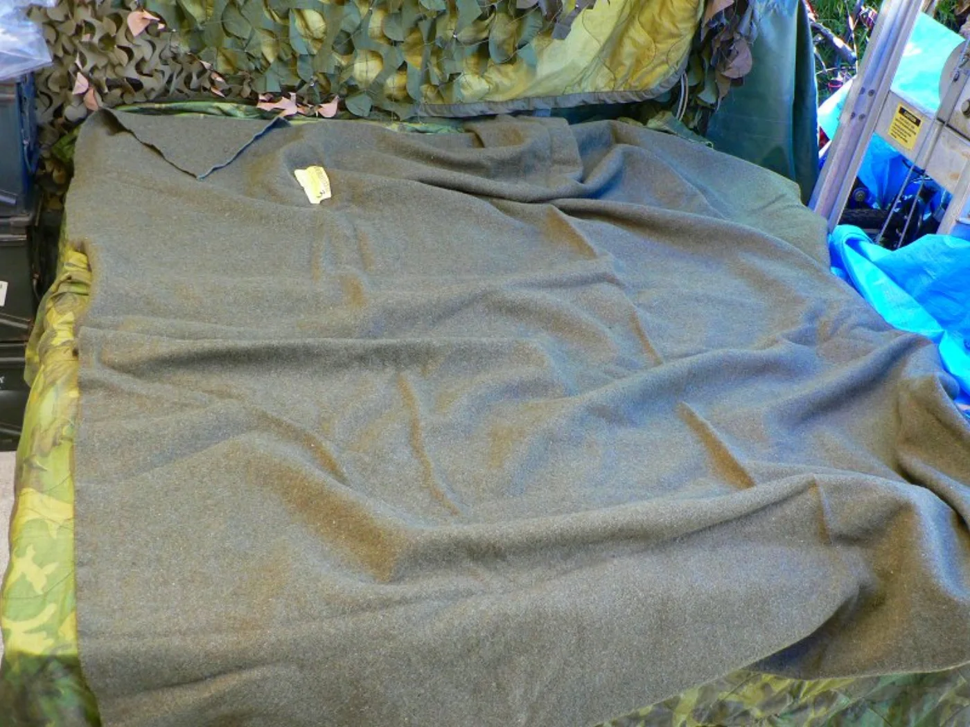 ミリタリーショップ 南国百貨店.COM|沖縄 US毛布 WOOL DLA [A-344] - US毛布おなじみの緑色した 記録写真2