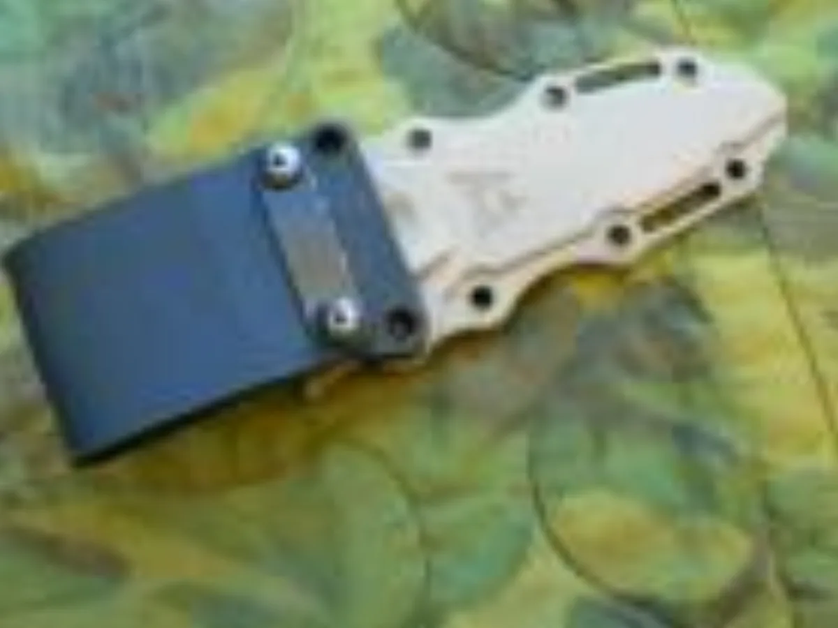 ミリタリーショップ 南国百貨店.COM|沖縄 ナイフケース デザート [D-796] - ナイフケース デザート米軍放出 記録写真1