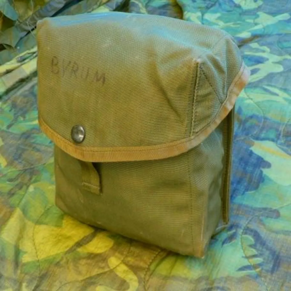 ミリタリーショップ 南国百貨店.COM|沖縄 ポーチ OD [C-776] - 米軍放出品のポーチカラー：ODサイズ：約 記録写真1