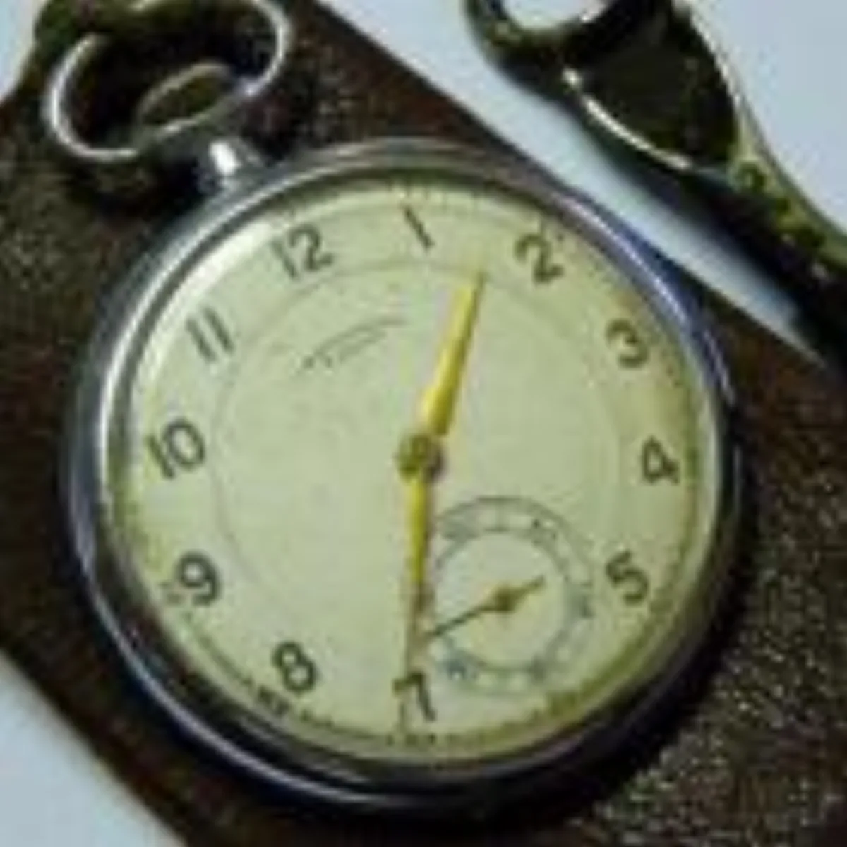 ミリタリーショップ 南国百貨店.COM|沖縄 アンティーク 懐中時計 CRONOMETER + OMEGA 2台セット 記録写真1