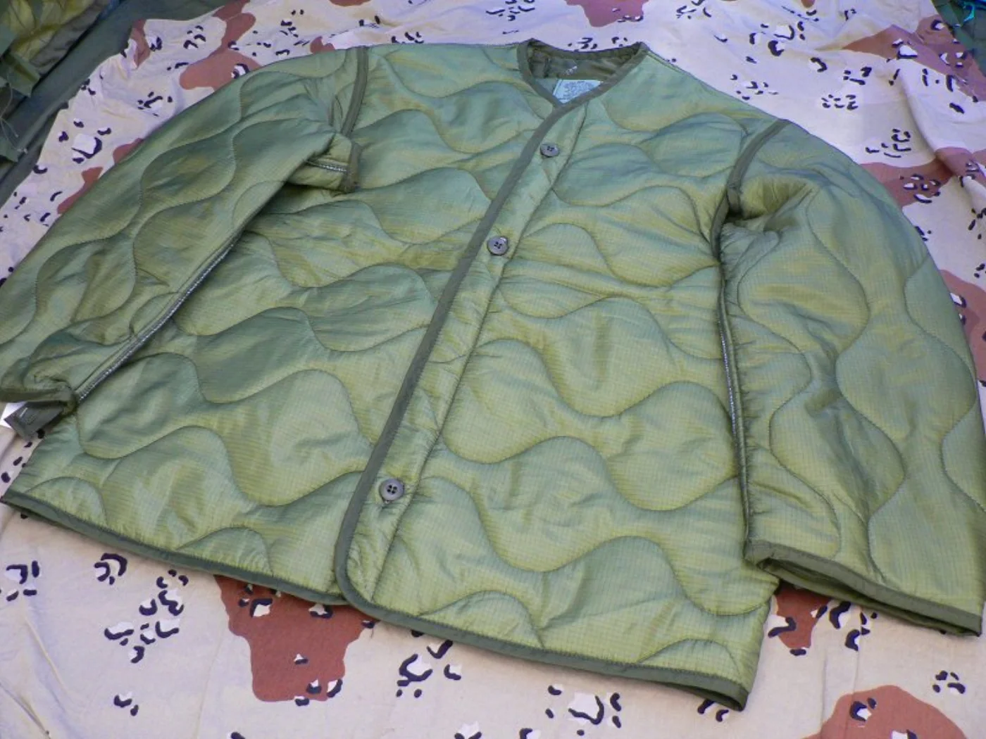 ミリタリーショップ 南国百貨店.COM|沖縄 LINER COLD WEATHER COAT MEDIUM 新品 [K- 記録写真3