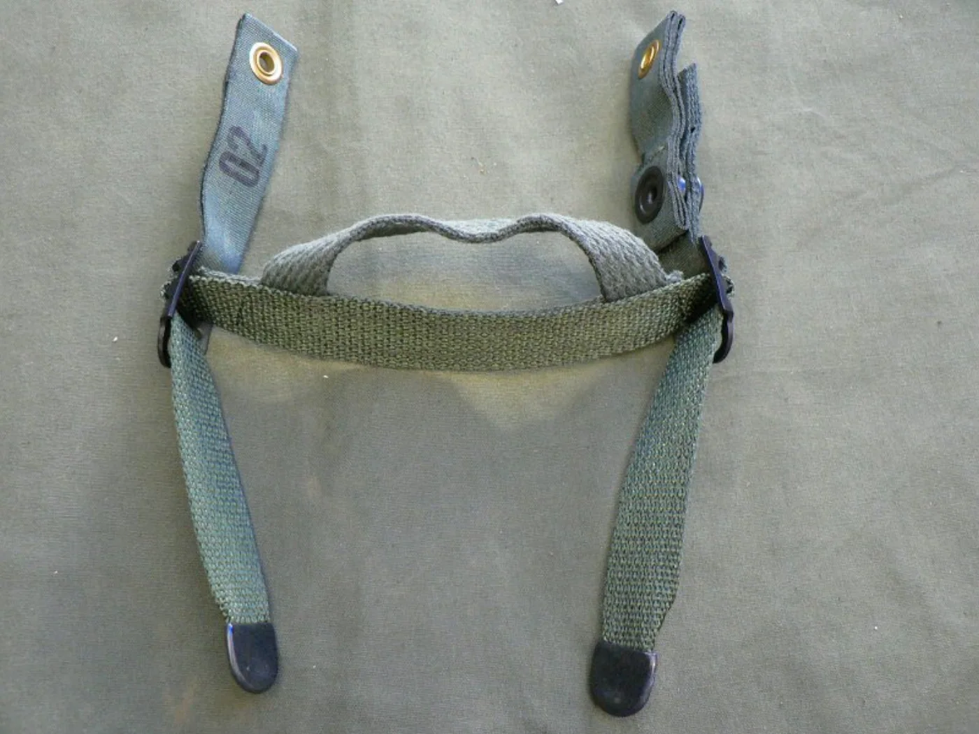 ミリタリーショップ 南国百貨店.COM|沖縄 フリッツヘルメット用のチンストラップ [A E-685] - フリッツヘル 記録写真3