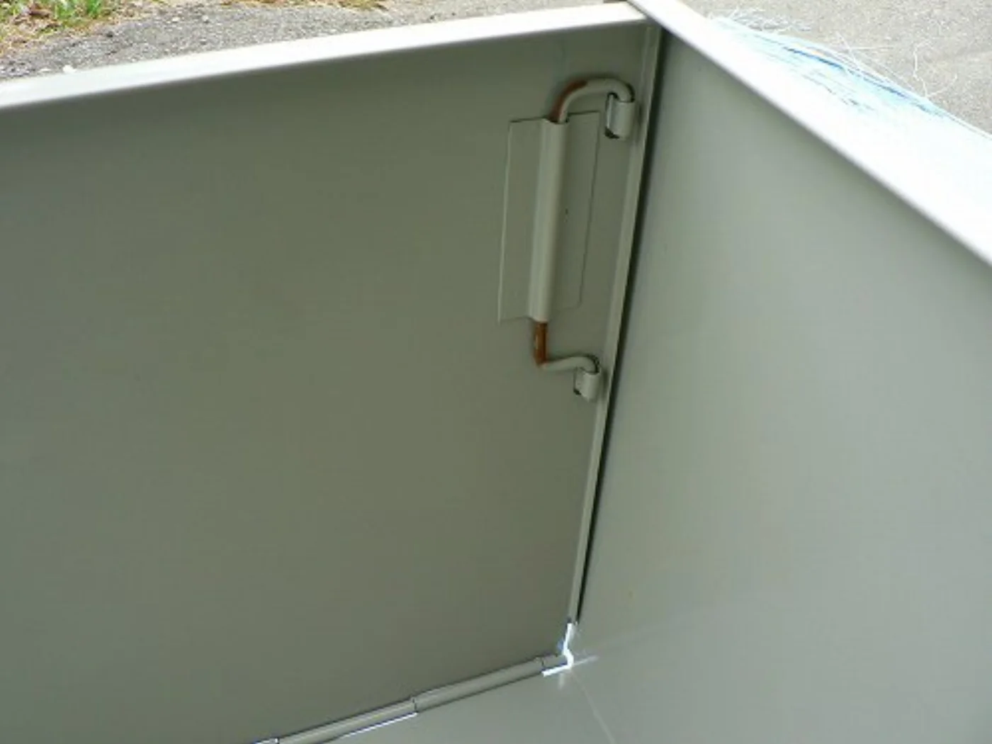 ミリタリーショップ 南国百貨店.COM|沖縄 折りたたみが出来る鉄板ボックス 米軍実物 [B-399] - 米軍放出品・ 記録写真8
