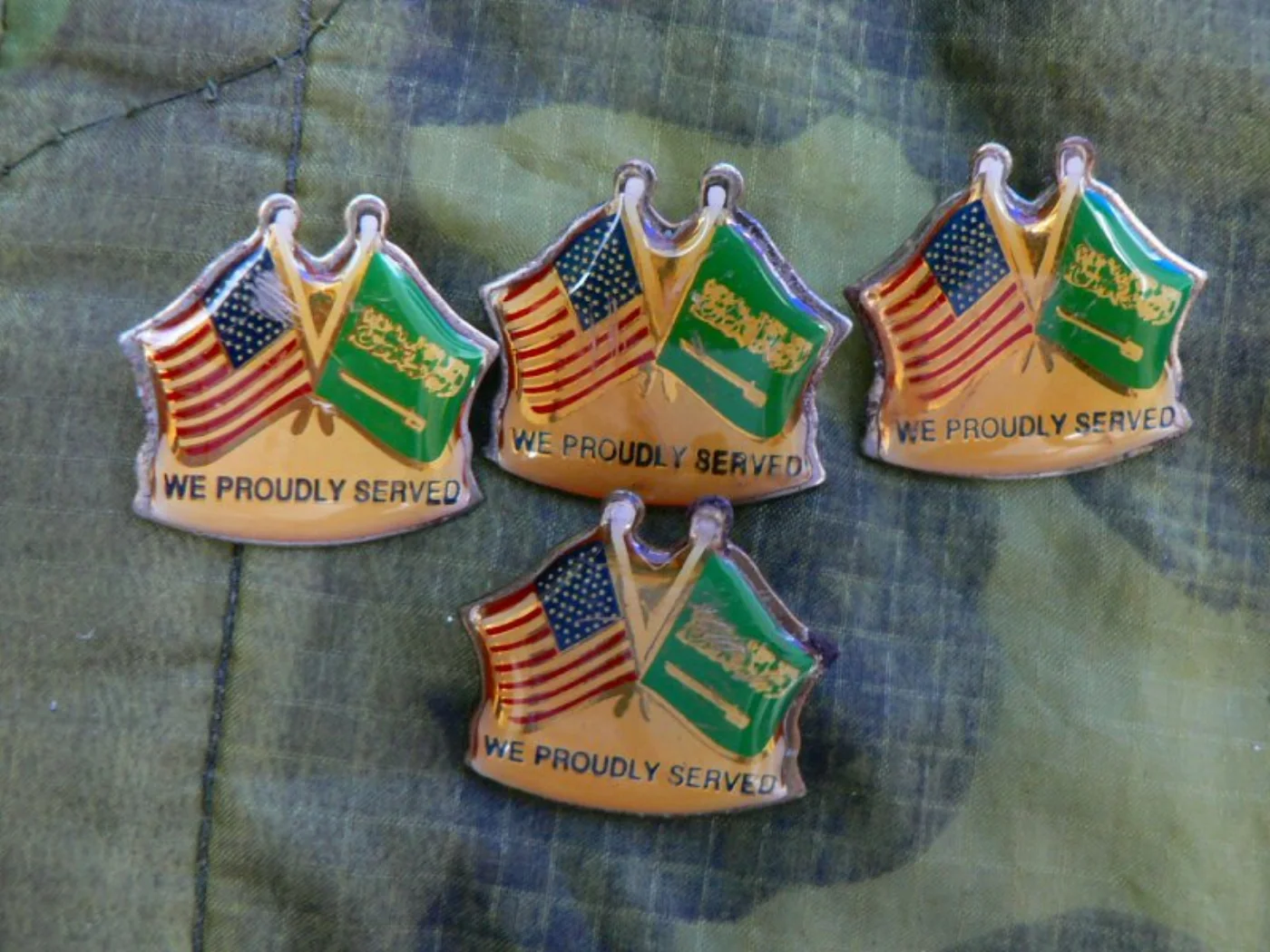 ミリタリーショップ 南国百貨店.COM|沖縄 バッジ ４個セット [A X-251] - バッジ ４個セット米軍放出品 記録写真7