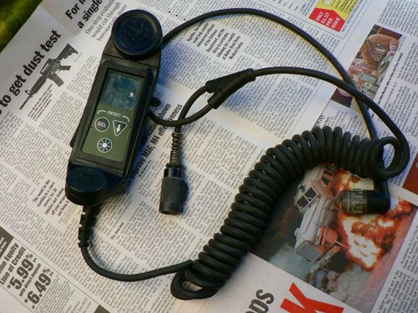 ミリタリーショップ 南国百貨店.COM|沖縄 PRC-119 ハンドセット [C-529] - 米軍放出品・軍用無線機用 記録写真2