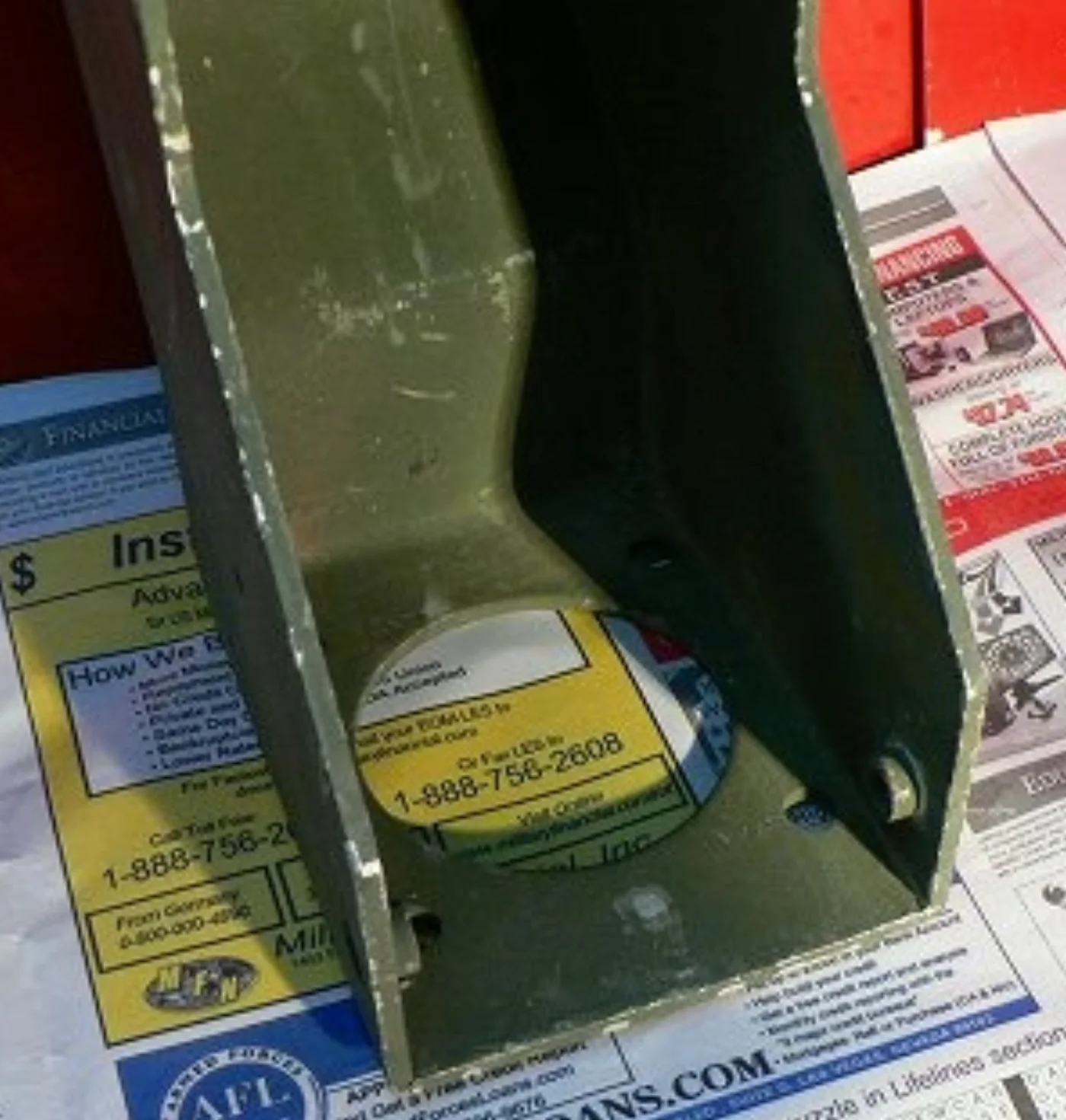 ミリタリーショップ 南国百貨店.COM|沖縄 ハマー用軍用無線機アンテナ 台座付き [B-405] - 米軍放出品・軍用 記録写真4