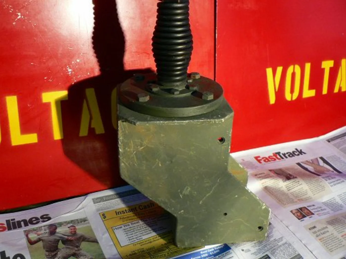 ミリタリーショップ 南国百貨店.COM|沖縄 ハマー用軍用無線機アンテナ 台座付き [B-405] - 米軍放出品・軍用 記録写真6