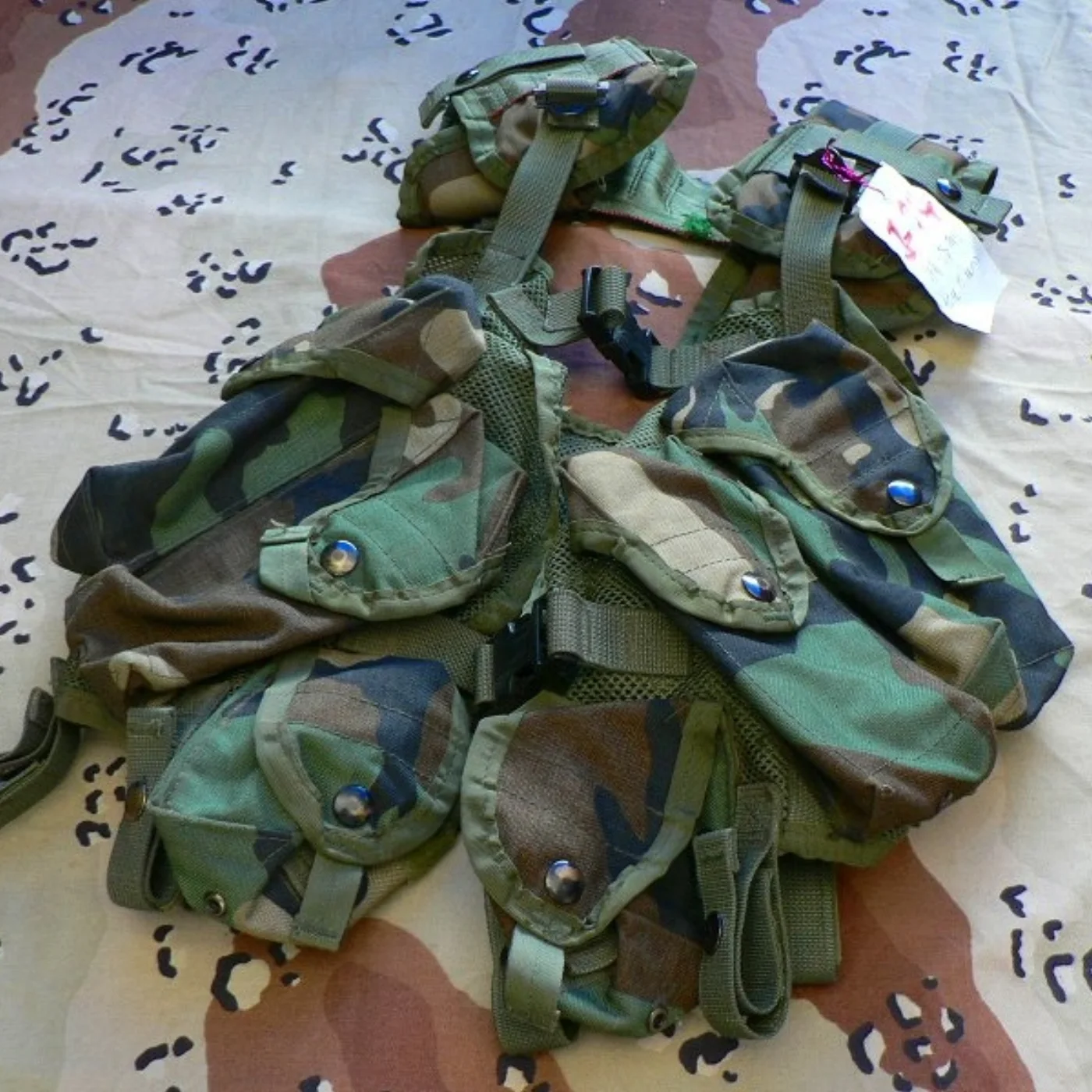ミリタリーショップ 南国百貨店.COM|沖縄 VEST TACTICAL LOAD BEARING タクティカルベスト 記録写真3