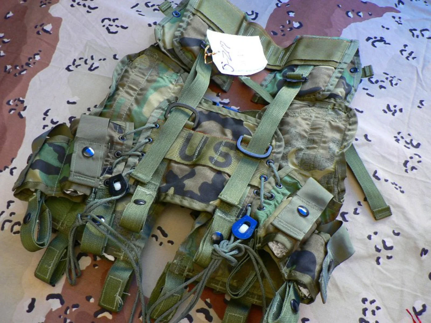 ミリタリーショップ 南国百貨店.COM|沖縄 VEST GRENADE CARRIER 40MM 新品 レアモノ [L- 記録写真8