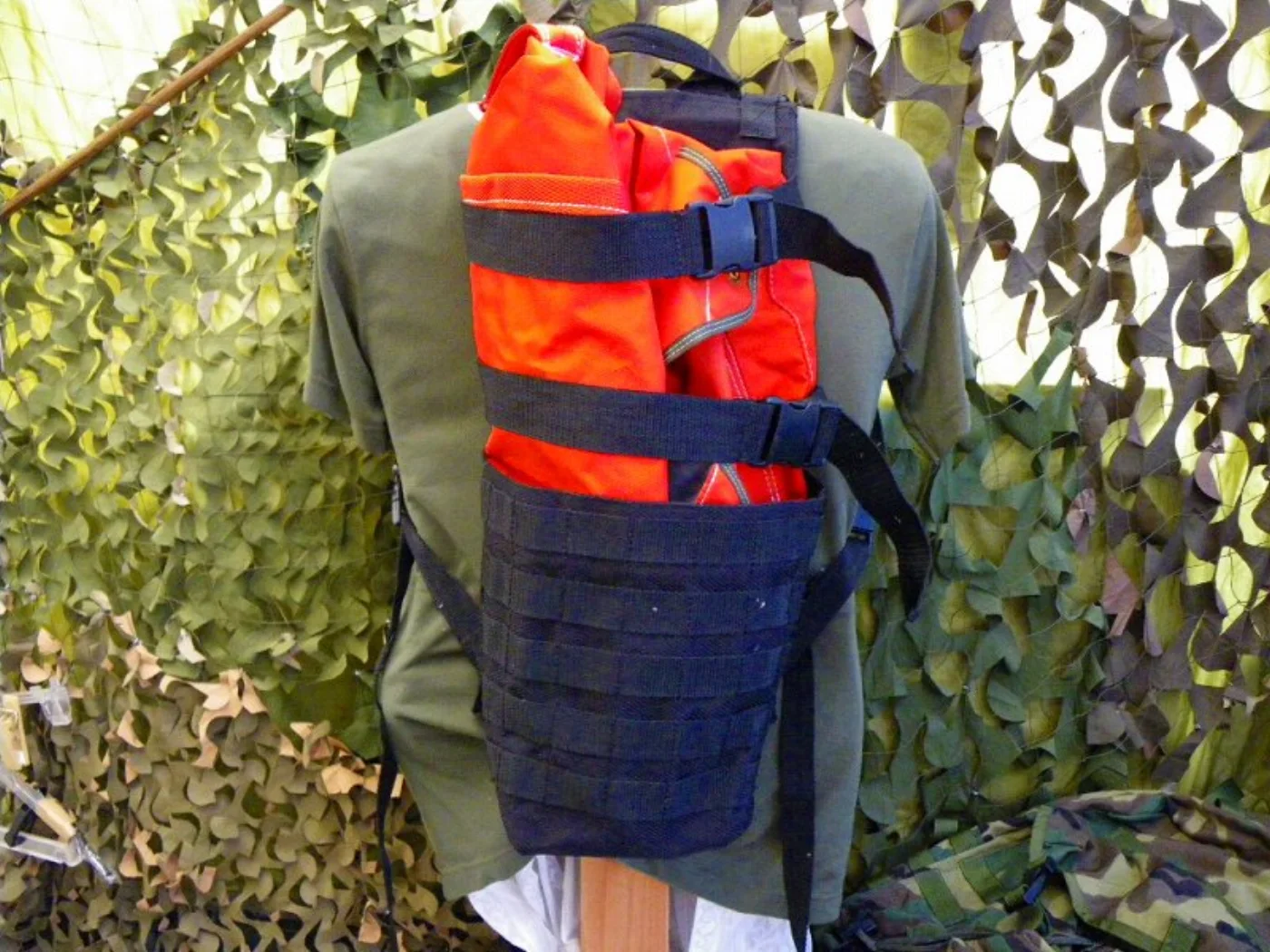 ミリタリーショップ 南国百貨店.COM|沖縄 担架用リュック 黒 Talon II Litter Carrier [Z 記録写真3