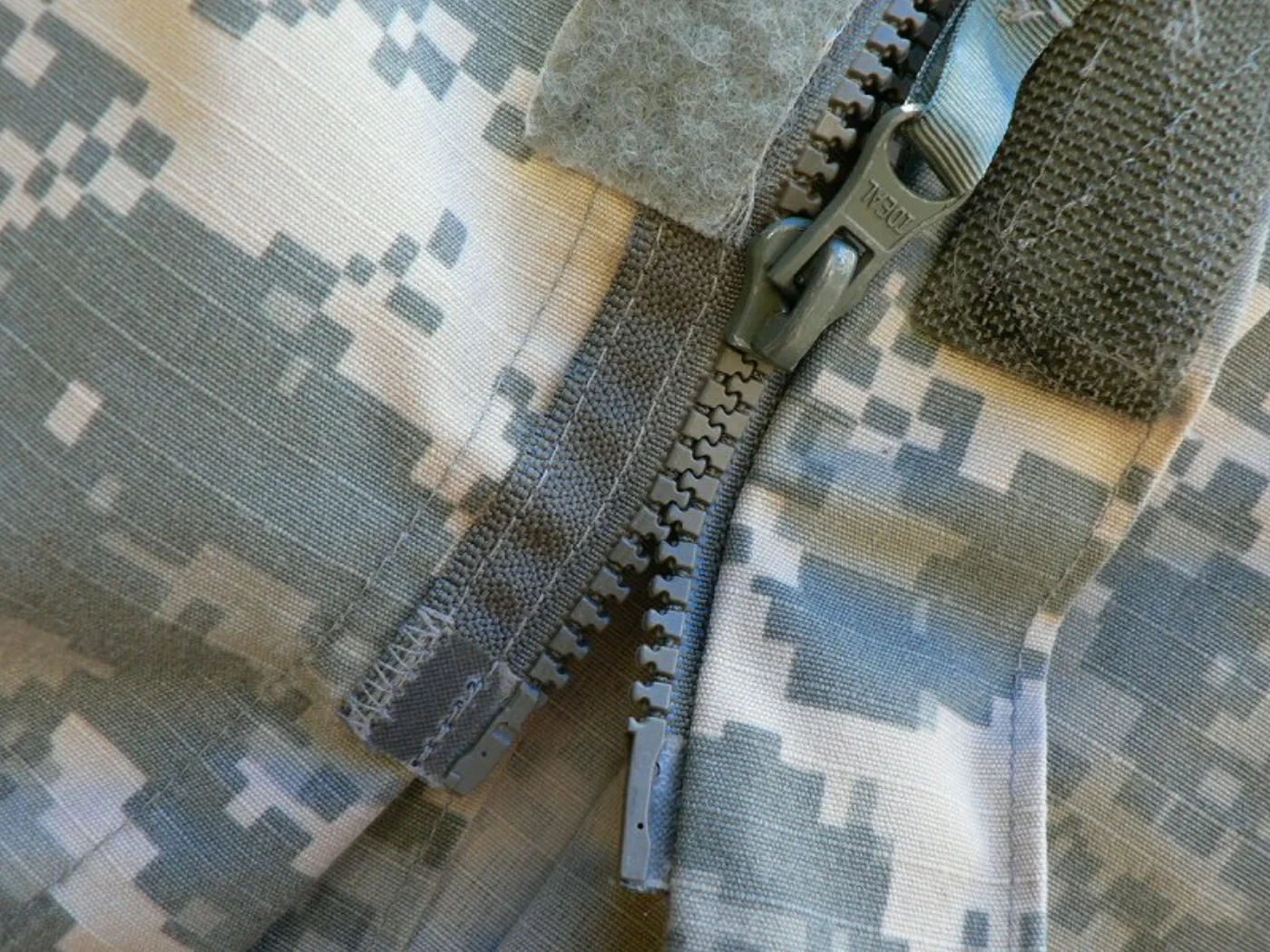 ミリタリーショップ 南国百貨店.COM|沖縄 ACU ジャケット M-XL ワケあり [Z-888] - ACU ジャケ 記録写真8