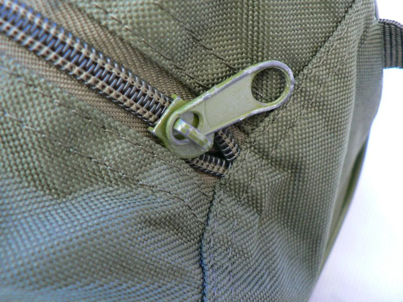 ミリタリーショップ 南国百貨店.COM|沖縄 ポーチ OD [D-1085] - ポーチ OD米軍放出品 記録写真6