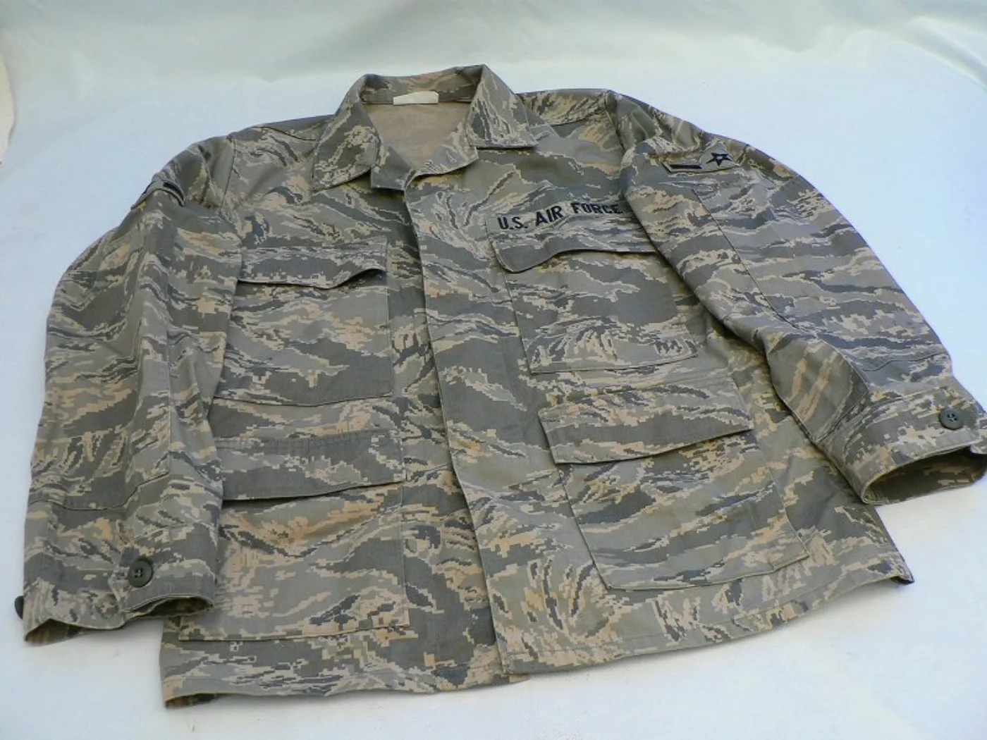 ミリタリーショップ 南国百貨店.COM|沖縄 ABU エアフォース 迷彩服 ジャケット タイガー 38-X-S [Z-9 記録写真3