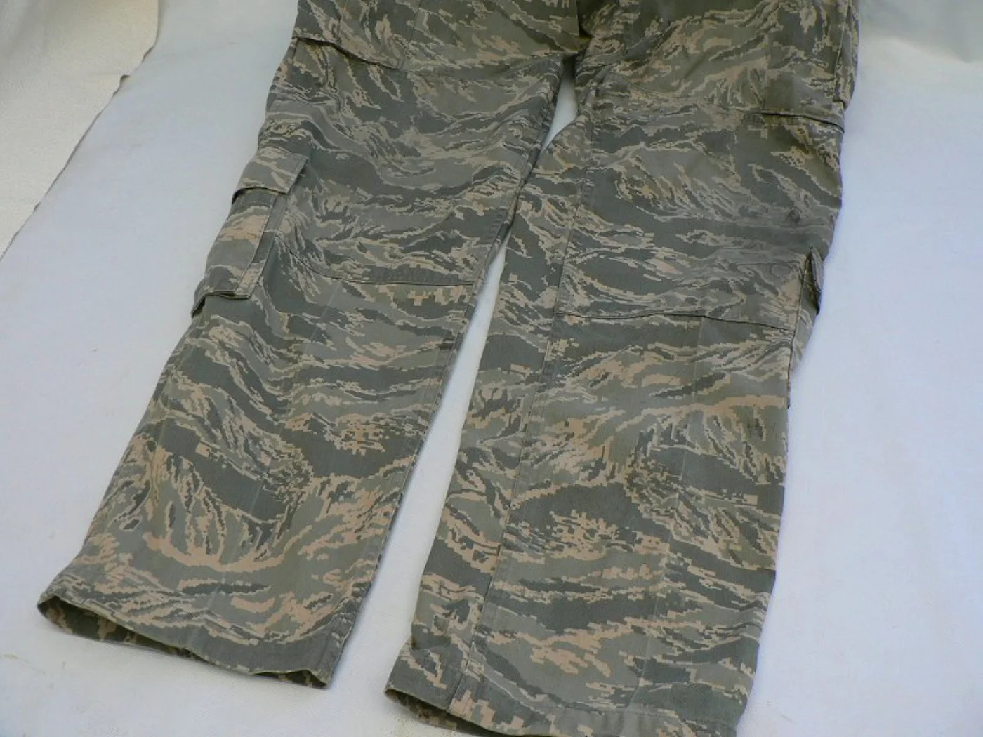 ミリタリーショップ 南国百貨店.COM|沖縄 ABU エアフォース 迷彩服 パンツ タイガー 36L [Z-903] - 記録写真4