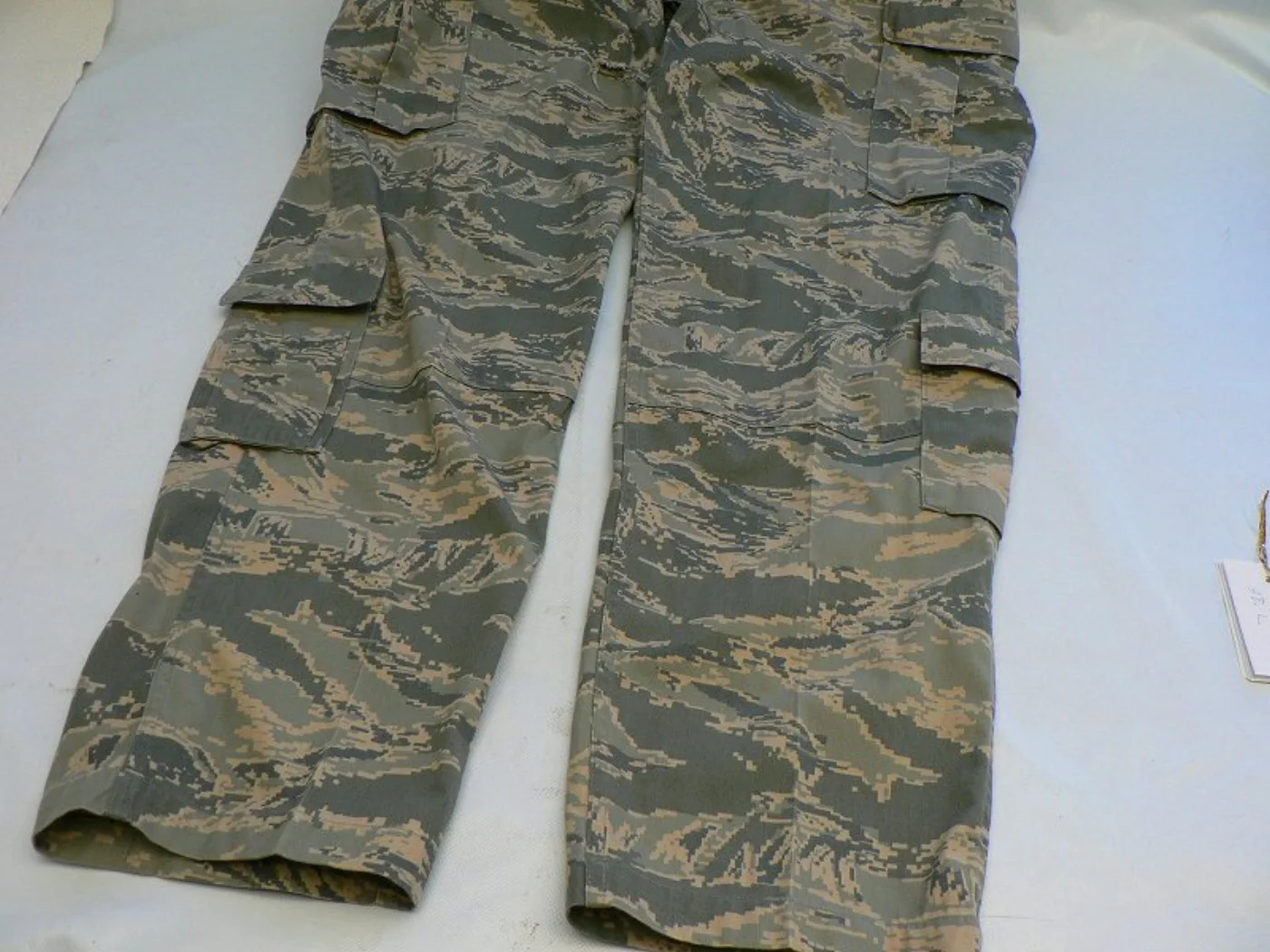 ミリタリーショップ 南国百貨店.COM|沖縄 ABU エアフォース 迷彩服 パンツ タイガー 38L キズあり [Z-9 記録写真5