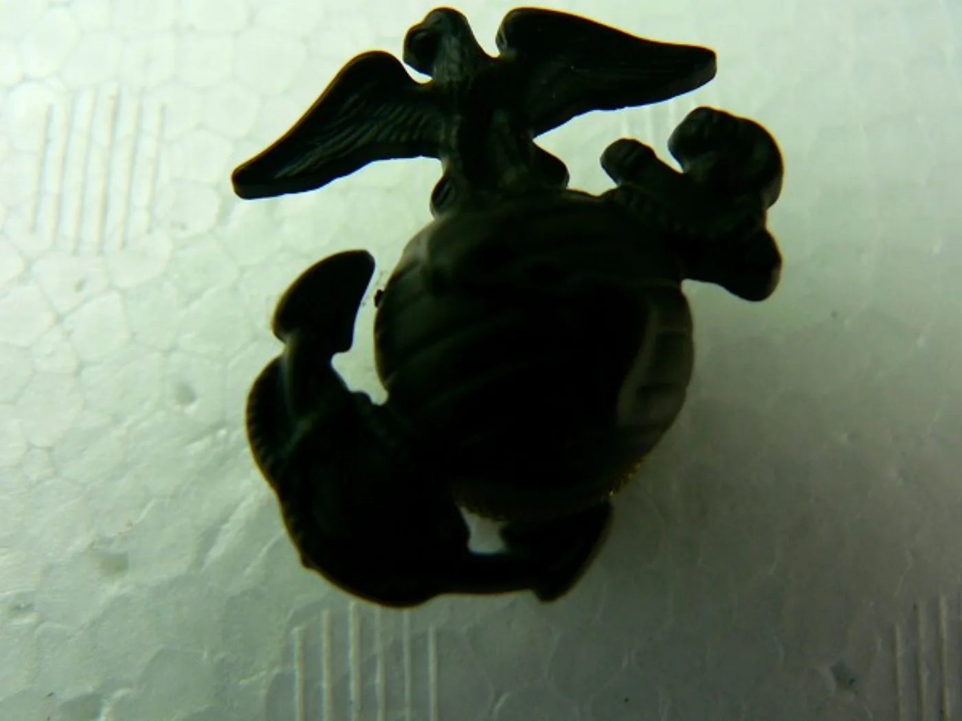 ミリタリーショップ 南国百貨店.COM|沖縄 米軍 記章 USMC ２個１組 黒 [X-033] - 米軍 記章 USM 記録写真4