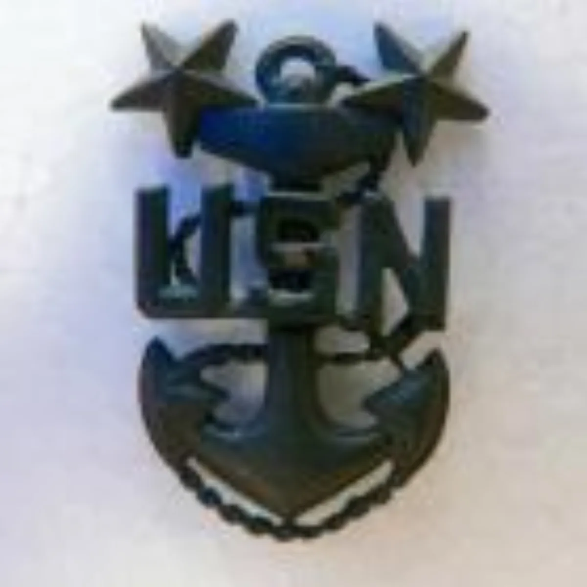 ミリタリーショップ 南国百貨店.COM|沖縄 米軍 記章 USN 黒 [Z X-034] - 米軍 記章 USN 黒 記録写真1