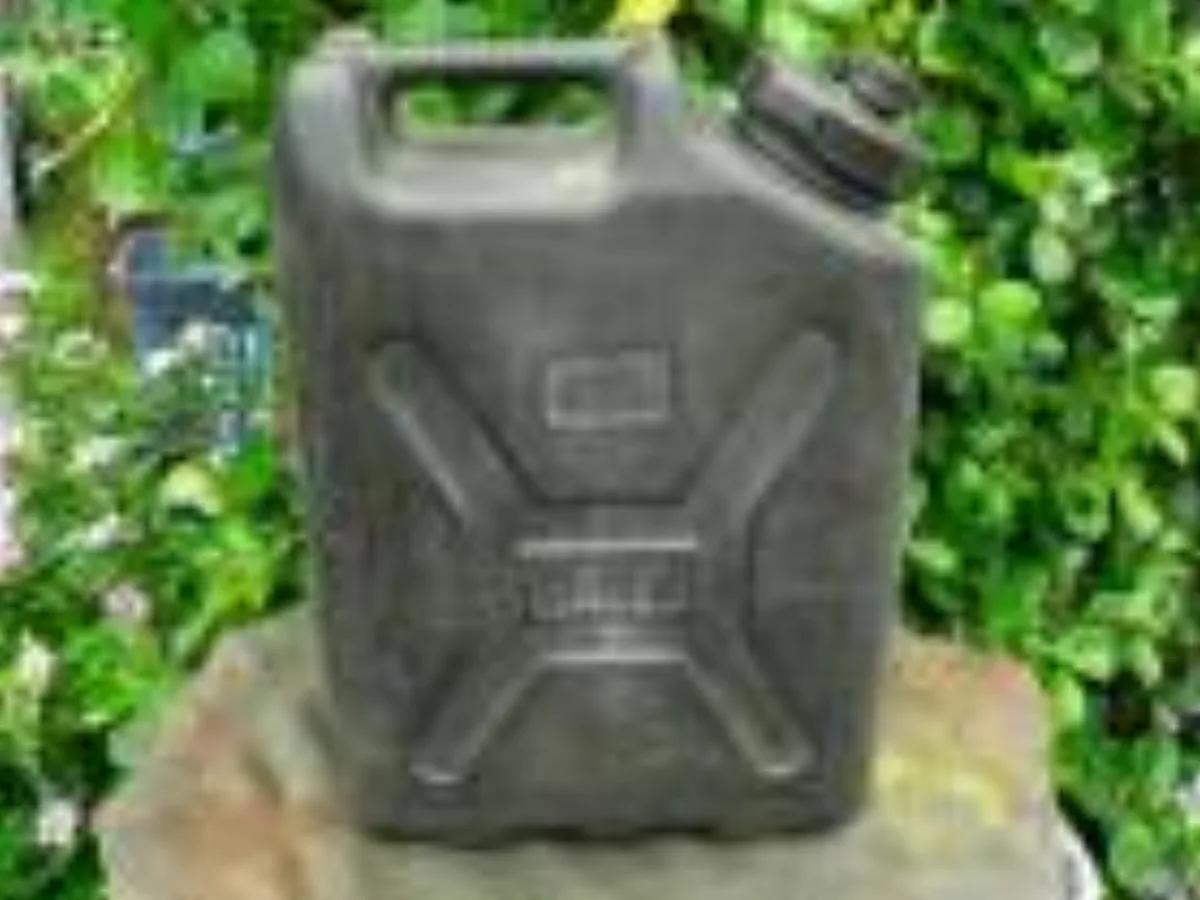 ミリタリーショップ 南国百貨店.COM|沖縄 水管 WATER 黒 約２０リットル [B-680] - 水を入れるプラス 記録写真1