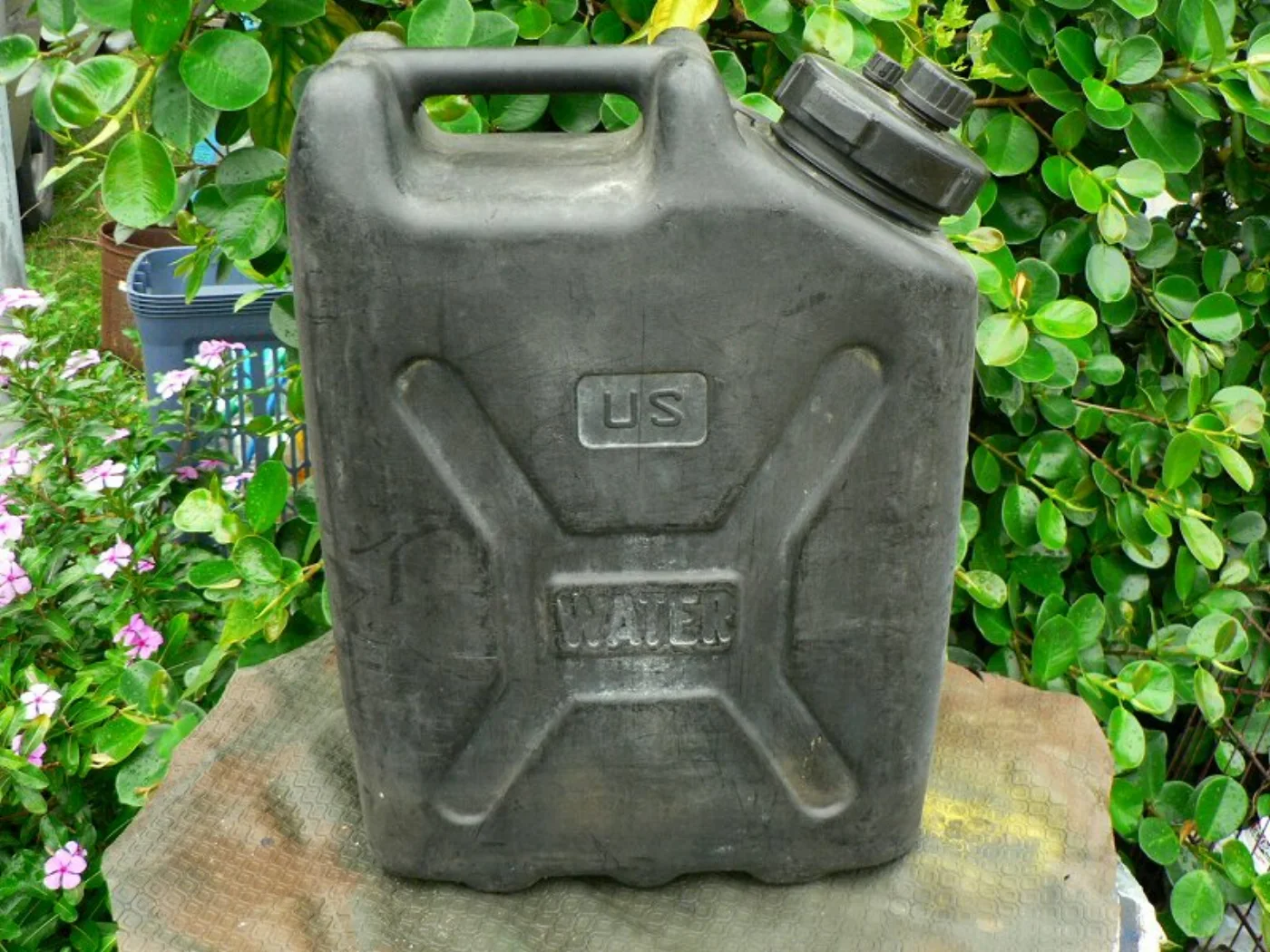 ミリタリーショップ 南国百貨店.COM|沖縄 水管 WATER 黒 約２０リットル [B-680] - 水を入れるプラス 記録写真2