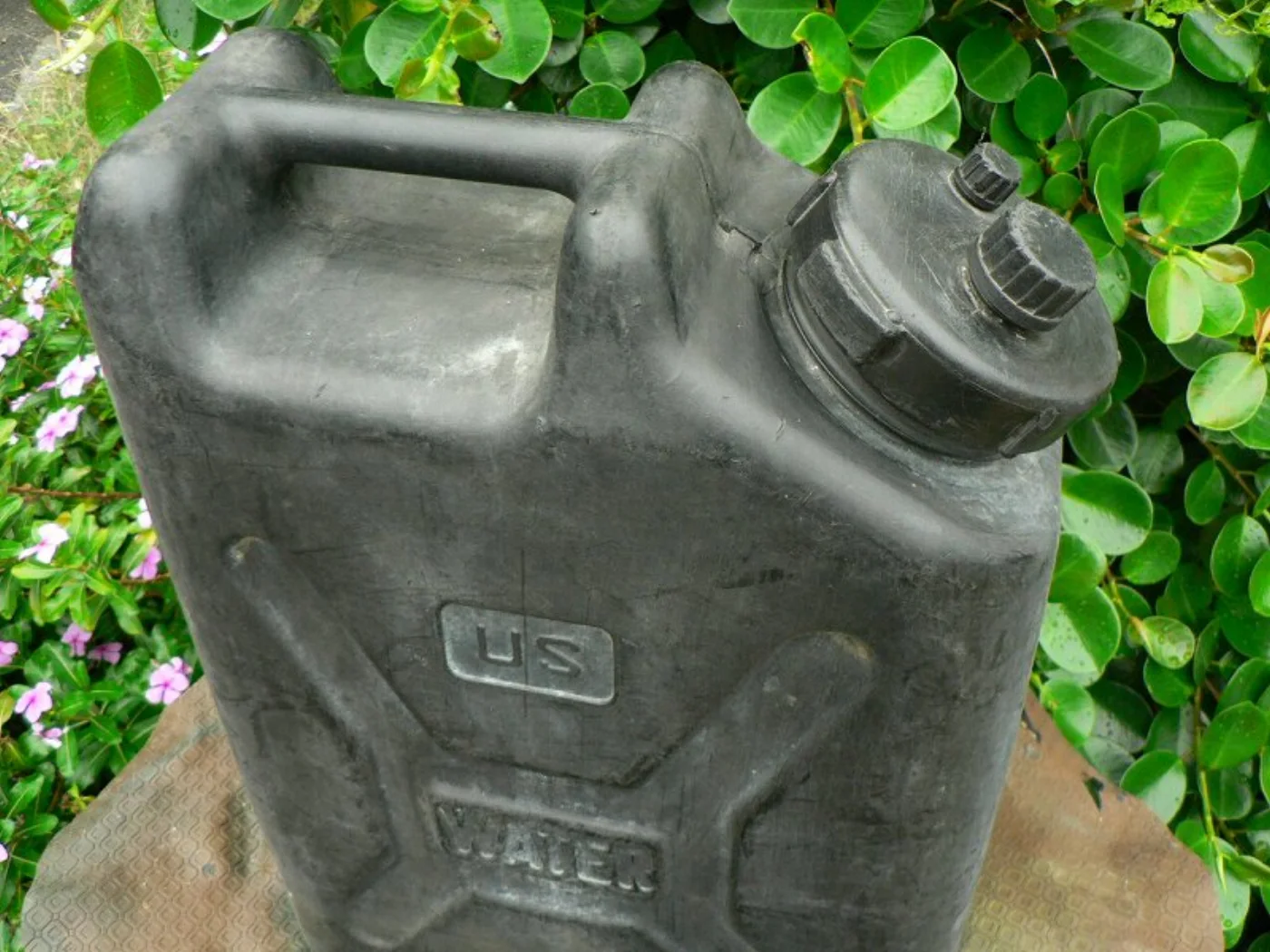 ミリタリーショップ 南国百貨店.COM|沖縄 水管 WATER 黒 約２０リットル [B-680] - 水を入れるプラス 記録写真3