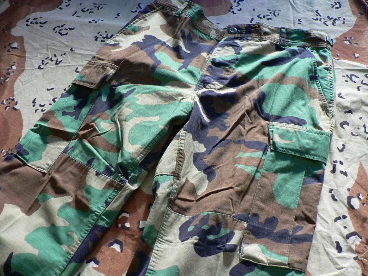 ミリタリーショップ 南国百貨店.COM|沖縄 迷彩服 上下セット -M- [Z Z-813] - 迷彩服 カモフラージュ 記録写真4