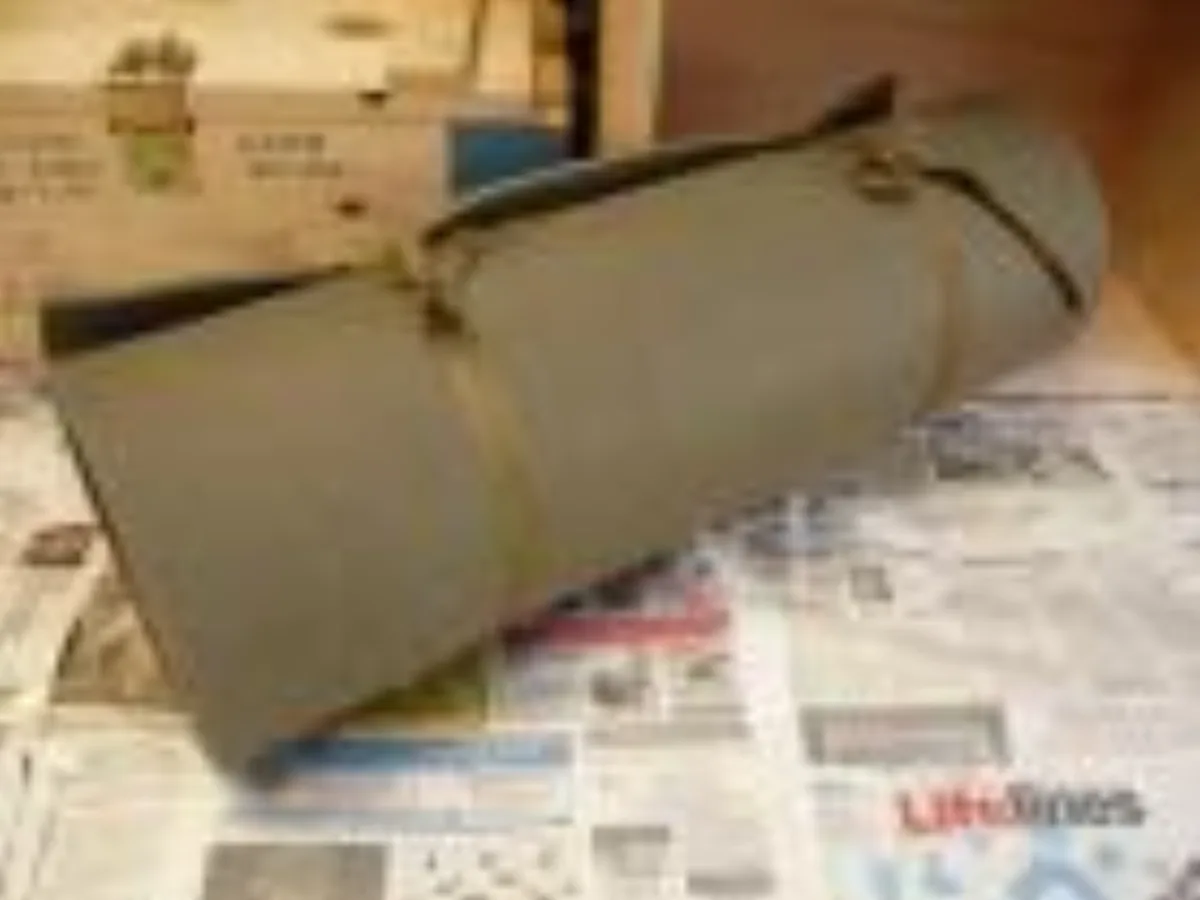 ミリタリーショップ 南国百貨店.COM|沖縄 米軍実物 ウレタンマット [B-466] - ウレタンマット米軍放出品密度 記録写真1