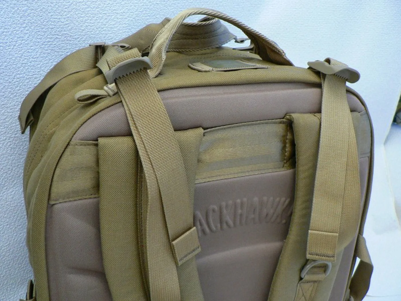 ミリタリーショップ 南国百貨店.COM|沖縄 BLACKHAWK! メディカルパック リュック コヨーテ 新品 [A-4 記録写真7
