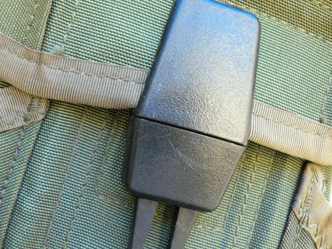 ミリタリーショップ 南国百貨店.COM|沖縄 マガジンポーチ [C-895] - マガジンポーチ米軍放出品※画像はサンプ 記録写真4