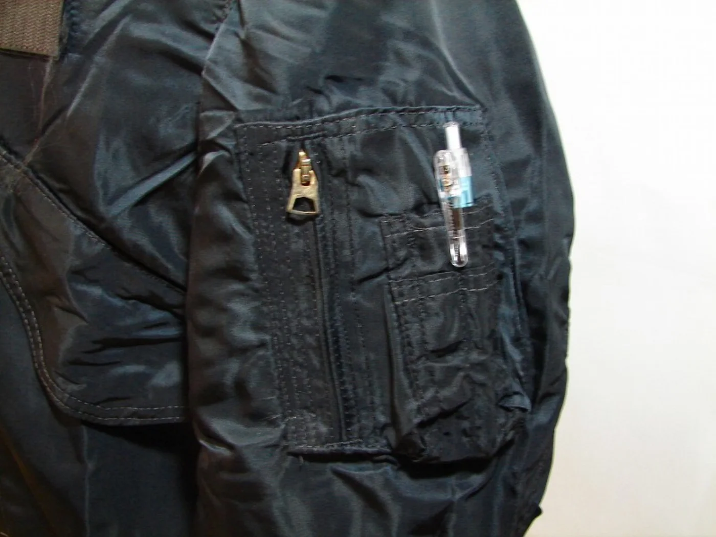 ミリタリーショップ 南国百貨店.COM|沖縄 CWU-36/P 黒 ALPHA社 民生品 -S- 極上品 [Q-121] 記録写真3