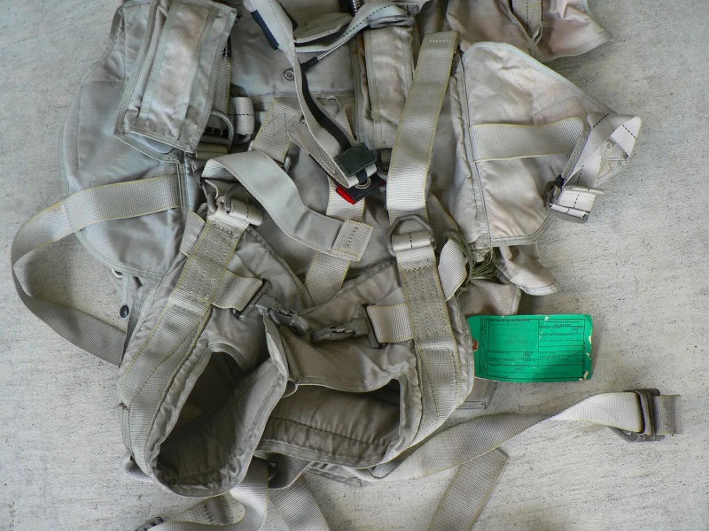 ミリタリーショップ 南国百貨店.COM|沖縄 パラシュートベスト [GEN-412] - パラシュートベスト米軍放出品 記録写真4