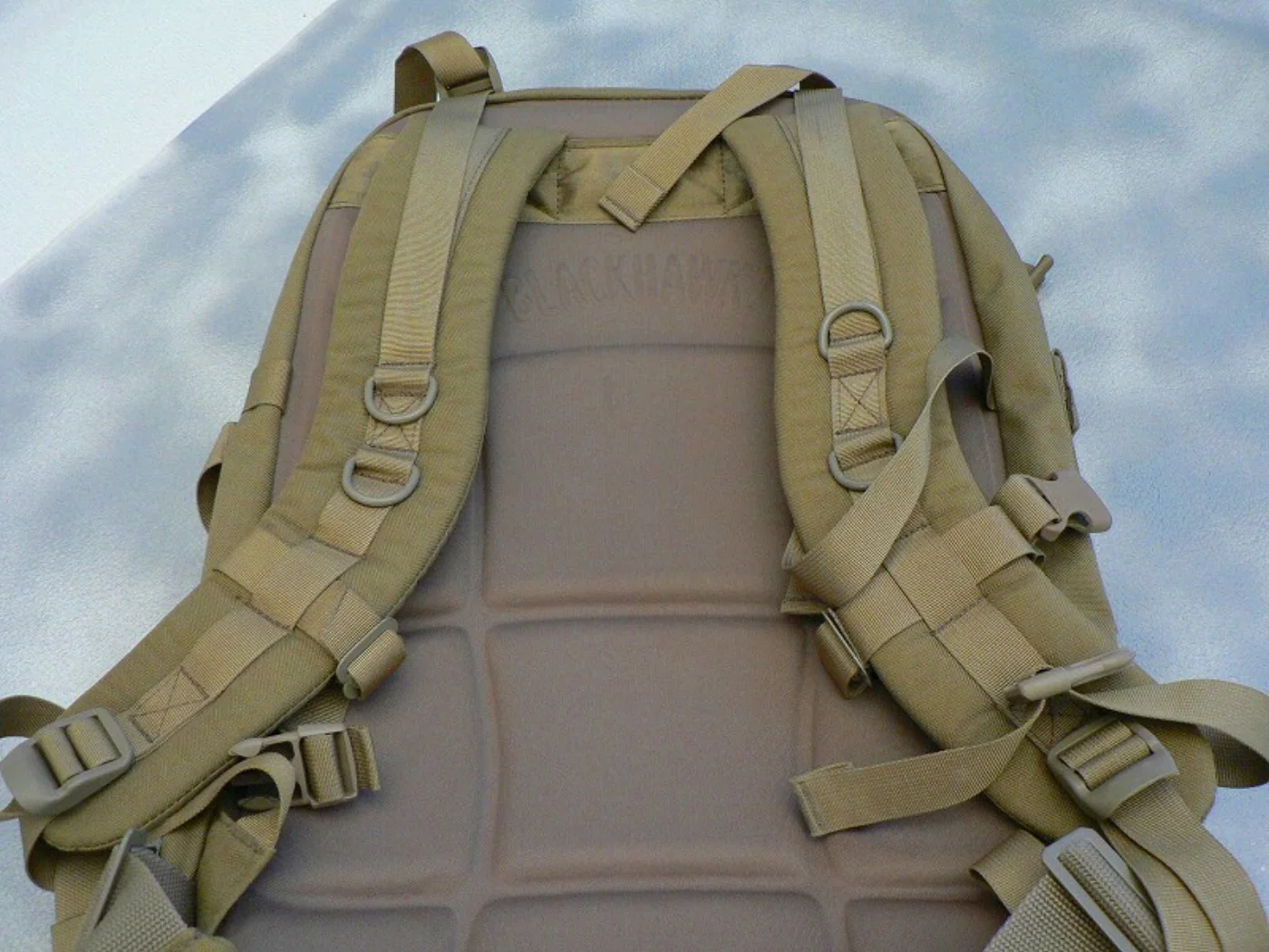 ミリタリーショップ 南国百貨店.COM|沖縄 BLACKHAWK! メディカルパック リュック コヨーテ 極上品 [F- 記録写真4