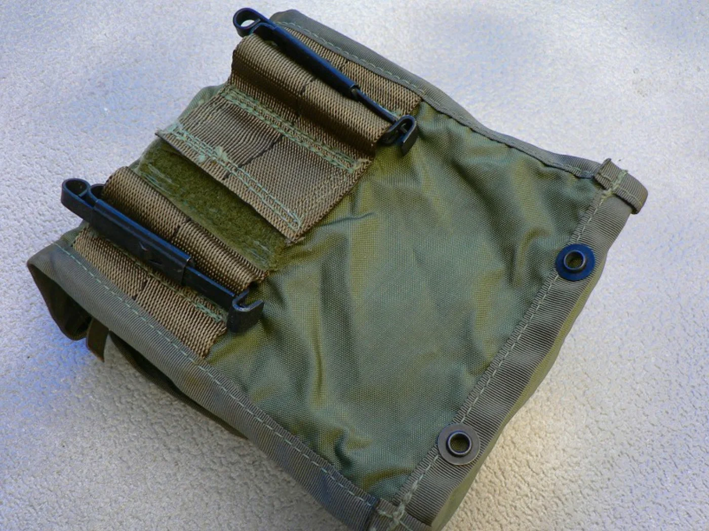 ミリタリーショップ 南国百貨店.COM|沖縄 FARST AID KIT 空ケースとカバー [D-1212] - FAR 記録写真3