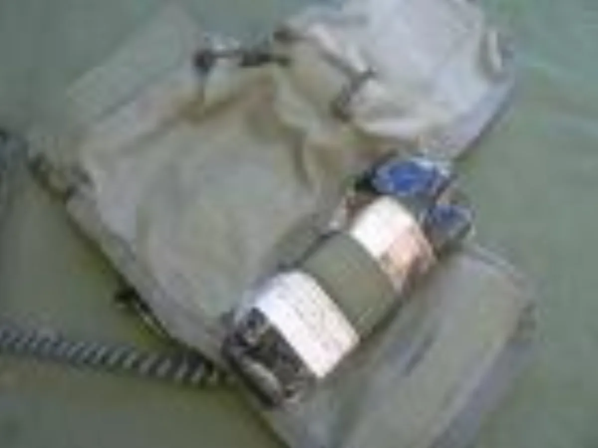 ミリタリーショップ 南国百貨店.COM|沖縄 FIRST AID KIT U.S.ARMY ACU IMPROVED 新 記録写真1