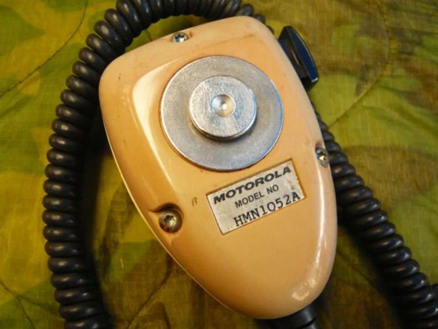 ミリタリーショップ 南国百貨店.COM|沖縄 MOTOROLA 軍用無線機 ハンディマイク [C-567] - 米軍放出 記録写真7