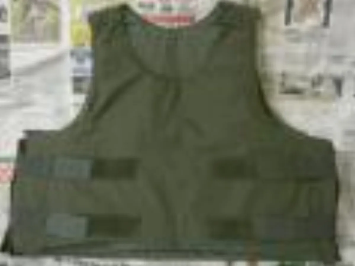 ミリタリーショップ 南国百貨店.COM|沖縄 CVC ボディーアーマー 新品 L [T-022] - 米軍放出品・CVC 記録写真1