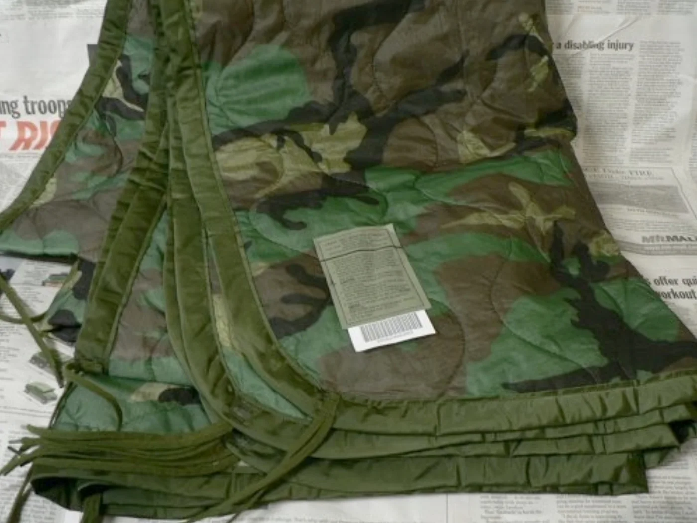 ミリタリーショップ 南国百貨店.COM|沖縄 ポンチョライナー カモ 新品 [T-017] - 米軍放出品・ポンチョライ 記録写真3